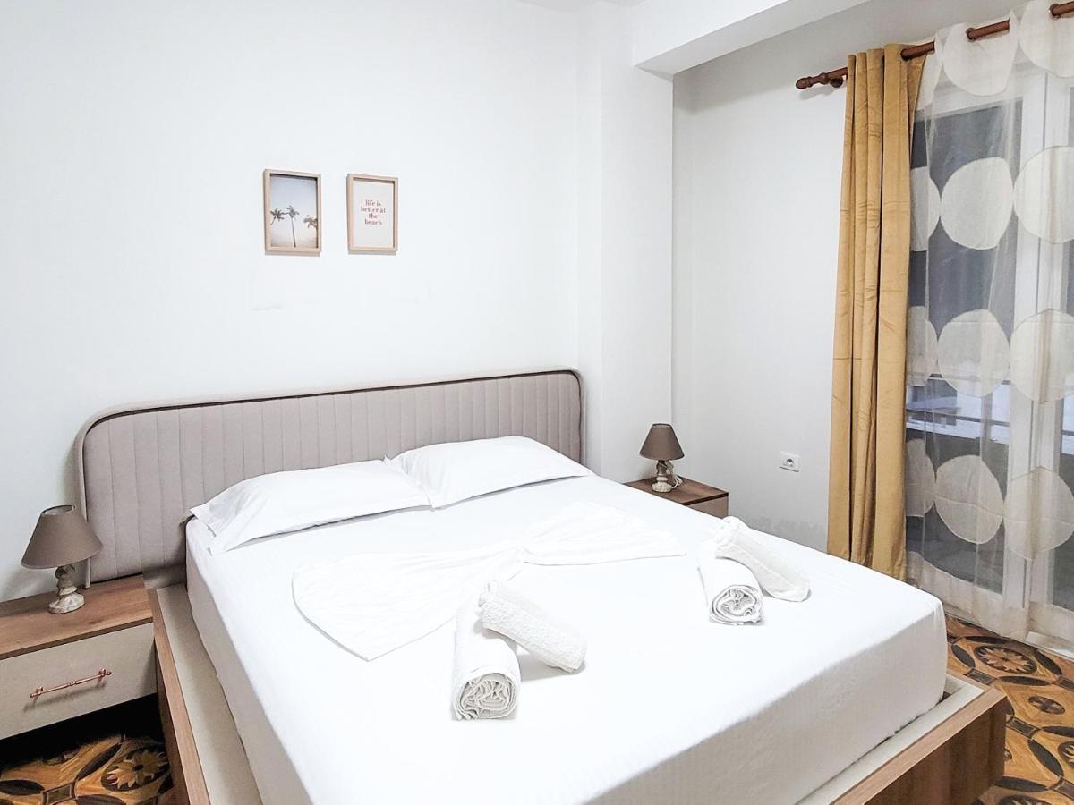 One-Bedroom Gem By The Square Tirana Bagian luar foto